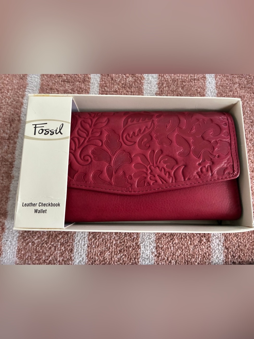 New Vintage Fossil leather checkbook wallet